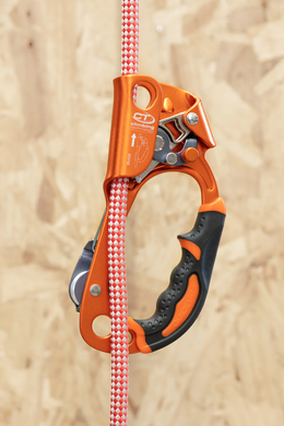 Hand clamp Climbing Technology Quick Roll Ascender W/Pulley Left, 2D663SJ