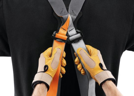 Complete fall arrest harness Petzl Swan Freefall Steel