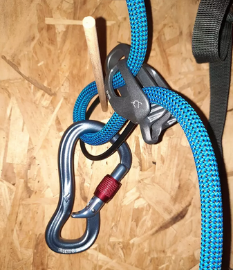 Belay device Black Diamond ATC-Guide Ruby, BD 620055.RUBY